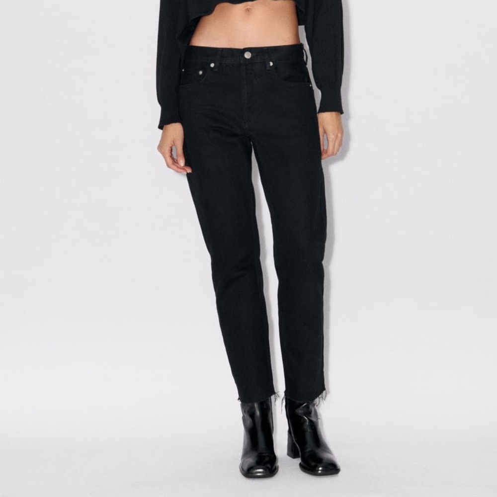 Zara STRAIGHT CUT MID RISE JEANS ZW COLLECTION